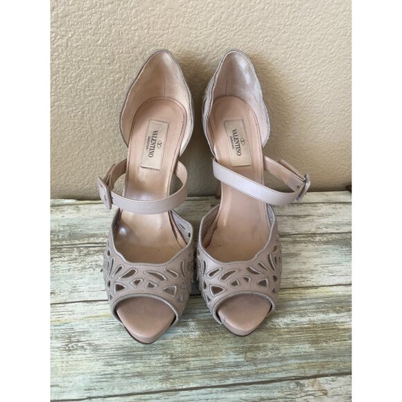 Valentino Garavani Nude Laser Cut Mary Jane Peep Toe Heels Sz 37 Made in Italy - Picture 2 of 14
